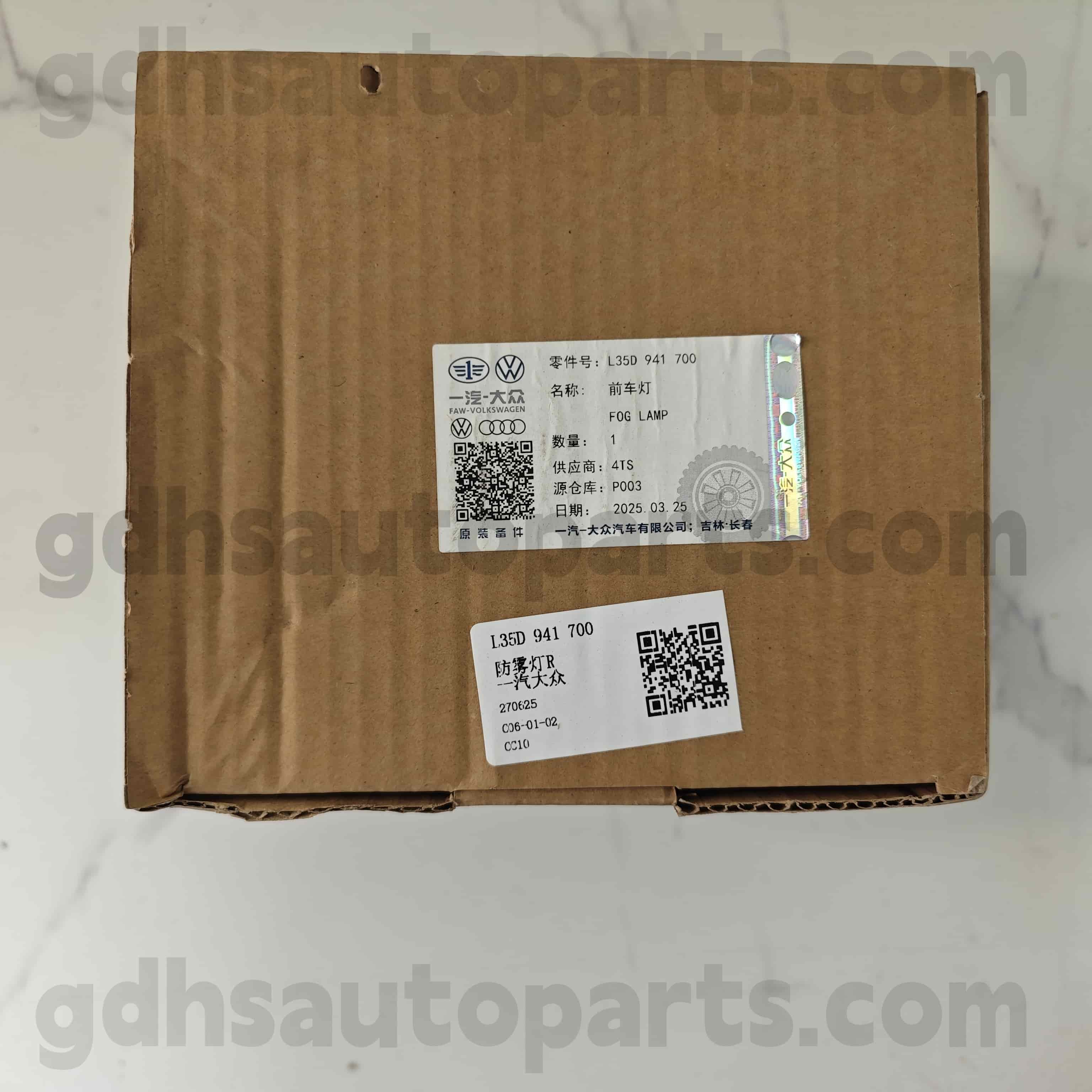 L35D 941 700 Volkswagen Originálne diely vpred pravé hmlové svetlo pre CC CC